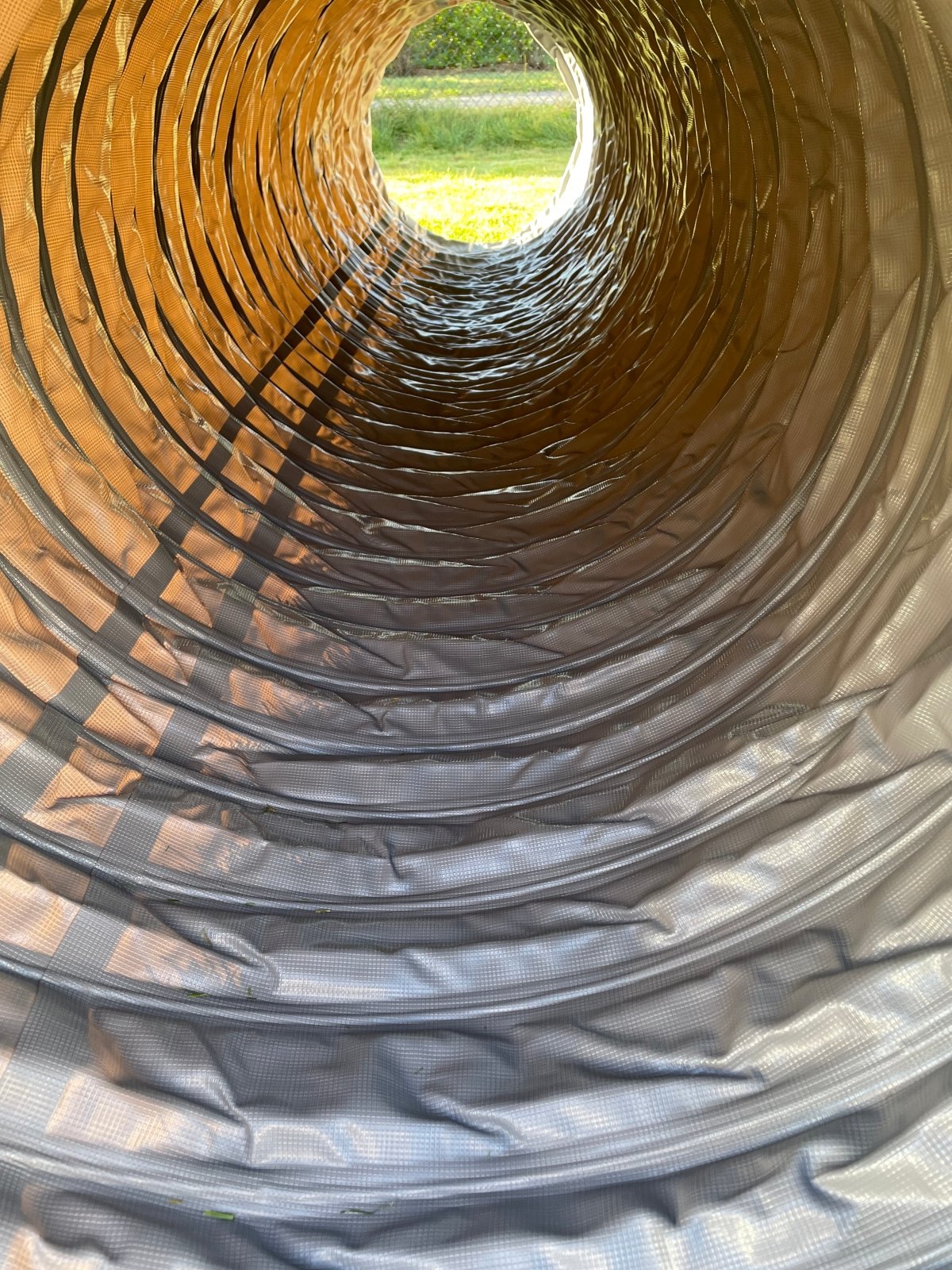 [Pre-Order Starts in Nov] 850GSM Anti-Slip Heavy-Duty Competition Standard Agility Tunnel (4"-pitch) - Bark N Ball